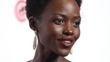 Τι απαντάει η Lupita Nyong’o στην κριτική για τον ρόλο της Ωραίας Ελένης