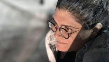 &Mu;&alpha;&rho;ί&alpha; &Xi;&alpha;&nu;&theta;&omicron;&pi;&omicron;&upsilon;&lambda;ί&delta;&omicron;&upsilon;: &laquo;&hellip;&nu;&alpha; &sigma;&tau;&alpha;&theta;ώ &sigma;&epsilon; &alpha;&upsilon;&tau;ή &tau;&eta; &sigma;&tau;&iota;&gamma;&mu;ή, ό&pi;&omicron;&upsilon; &eta; &sigma;&iota;&omega;&pi;ή &gamma;ί&nu;&epsilon;&tau;&alpha;&iota; &sigma;&chi;&epsilon;&delta;ό&nu; &alpha;&pi;&tau;ή&hellip;&raquo;