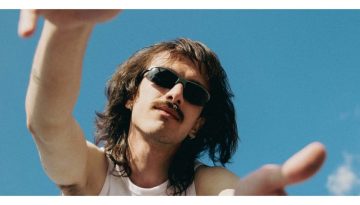 Ο French Fry παρουσιάζει το debut album του και σε καλεί να παραιτηθείς