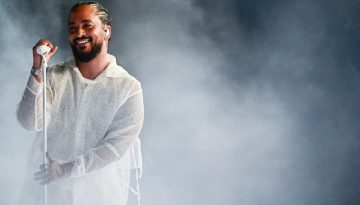 Ο Slimane έρχεται στο Θέατρο Λυκαβηττού για μια ιστορική μουσική βραδιά