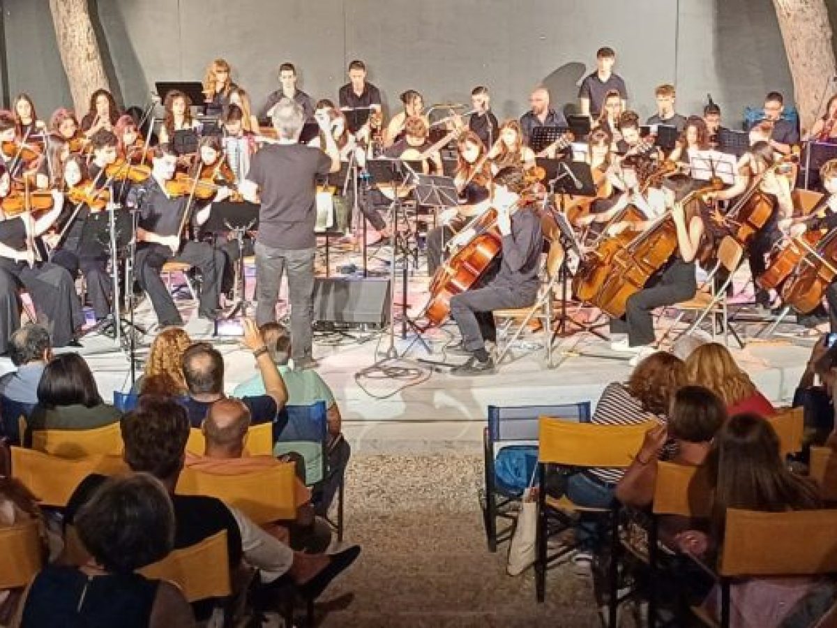 &Mu;&iota;&alpha; &beta;&rho;&alpha;&delta;&iota;ά &pi;&lambda;&omicron;ύ&sigma;&iota;&alpha; &sigma;&epsilon;&nbsp; &sigma;&upsilon;&nu;&alpha;ί&sigma;&theta;&eta;&mu;&alpha;, &alpha;&pi;ό &alpha;&upsilon;&tau;έ&sigmaf; &pi;&omicron;&upsilon; &delta;&epsilon;&nu; &pi;&epsilon;&rho;&iota;&gamma;&rho;ά&phi;&omicron;&nu;&tau;&alpha;&iota; &mu;&epsilon; &lambda;έ&xi;&epsilon;&iota;&sigmaf;