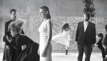 &Mu;&alpha;&rho;ί&alpha; &Nu;&alpha;&upsilon;&pi;&lambda;&iota;ώ&tau;&omicron;&upsilon;: &laquo;&Omicron; &kappa;ό&sigma;&mu;&omicron;&sigmaf; έ&chi;&epsilon;&iota; &chi;ά&sigma;&epsilon;&iota; &tau;&eta;&nu; &epsilon;&lambda;&pi;ί&delta;&alpha; &tau;&omicron;&upsilon;&raquo; &ndash; &Tau;&Omicron; &Beta;&Eta;&Mu;&Alpha;
