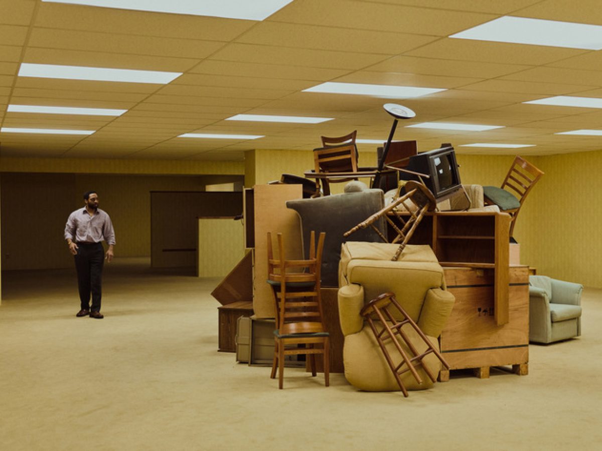 &Epsilon;&lambda;&lambda;&eta;&nu;&iota;&kappa;ό box-office: &Tau;&omicron; &laquo;Backrooms&raquo; &tau;&omicron;&upsilon;&sigmaf;&hellip; &laquo;&tau;&eta; &phi;ό&rho;&epsilon;&sigma;&epsilon;&raquo;!