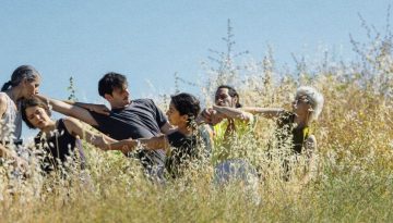 &Eta; &laquo;&Rho;&Alpha;&Chi;&Omicron;&Kappa;&Omicron;&Kappa;&Kappa;&Alpha;&Lambda;&Iota;&Alpha;&raquo; &tau;&eta;&sigmaf; &Alpha;&gamma;&nu;ή&sigmaf; &Pi;&alpha;&pi;&alpha;&delta;έ&lambda;&eta; &Rho;&omega;&sigma;&sigma;έ&tau;&omicron;&upsilon; &gamma;&iota;&alpha; &lambda;ί&gamma;&epsilon;&sigmaf; &pi;&alpha;&rho;&alpha;&sigma;&tau;ά&sigma;&epsilon;&iota;&sigmaf; &sigma;&tau;&omicron; &Phi;&Iota;&Alpha;&Tau;