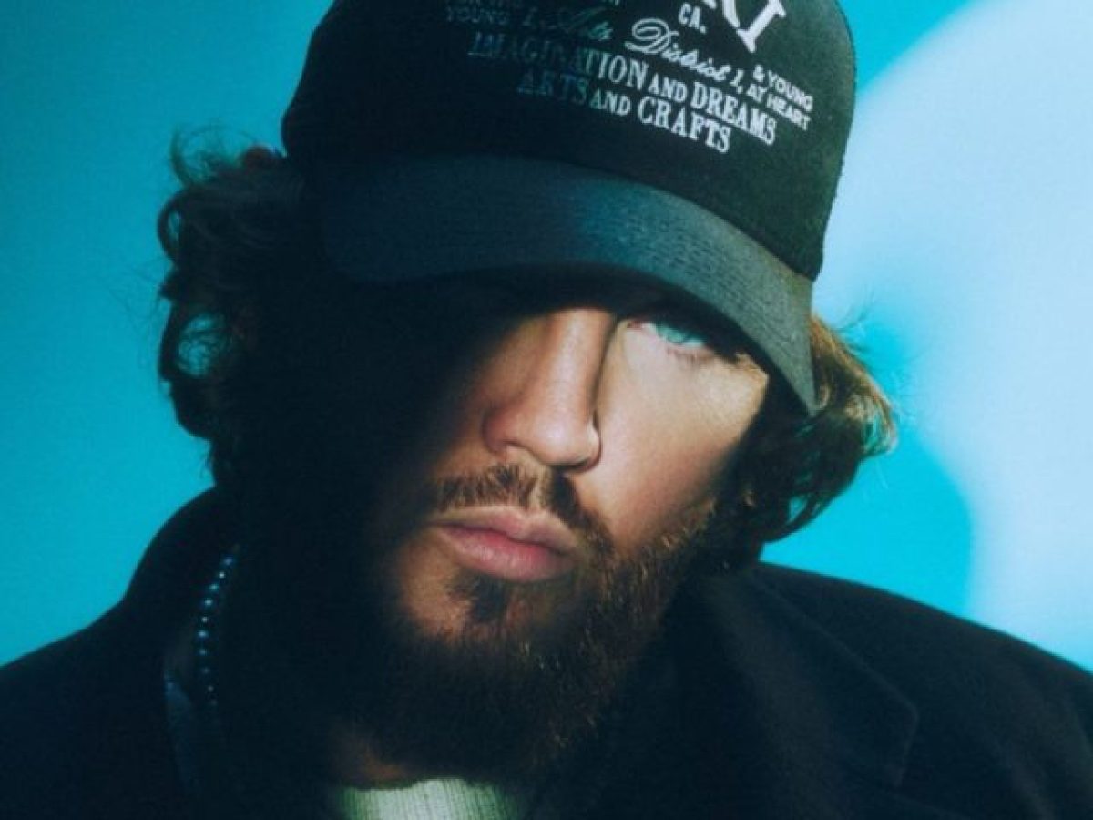 Ο James Arthur έρχεται στο Sani Festival