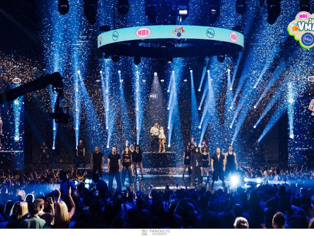 MAD VMA 2026 από την ΔΕΗ: Το εντυπωσιακό φινάλε με την Ελένη Φουρέιρα και τον Θοδωρή Φέρρη που μας άφησε άφωνους