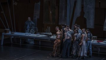 &Epsilon;&theta;&nu;&iota;&kappa;ή &Lambda;&upsilon;&rho;&iota;&kappa;ή &Sigma;&kappa;&eta;&nu;ή: &Mu;&epsilon; &tau;&eta;&nu; &pi;&alpha;&rho;ά&sigma;&tau;&alpha;&sigma;&eta; &laquo;&Tau;ό&sigma;&alpha;&iota;&sigmaf; &phi;&omicron;&rho;&alpha;ί&sigmaf; &tau;ό&sigma;&omicron; &kappa;&omicron;&nu;&tau;ά &nu;&alpha; &epsilon;ί&mu;&alpha;&iota;&raquo; &sigma;&tau;&omicron; 32&omicron; &Delta;&iota;&epsilon;&theta;&nu;έ&sigmaf; &Phi;&epsilon;&sigma;&tau;&iota;&beta;ά&lambda; &Chi;&omicron;&rho;&omicron;ύ &Kappa;&alpha;&lambda;&alpha;&mu;ά&tau;&alpha;&sigmaf; | CultureNow.gr