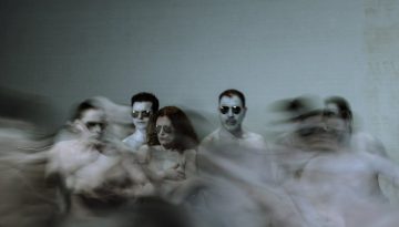 &Omicron; &laquo;Ί&omega;&nu;&raquo; &tau;&omicron;&upsilon; &Epsilon;&upsilon;&rho;&iota;&pi;ί&delta;&eta; &alpha;&pi;ό &tau;&omicron;&nu; &Theta;&epsilon;&alpha;&tau;&rho;&iota;&kappa;ό &Omicron;&rho;&gamma;&alpha;&nu;&iota;&sigma;&mu;ό &Kappa;ύ&pi;&rho;&omicron;&upsilon; &sigma;&tau;&eta;&nu; &Epsilon;&pi;ί&delta;&alpha;&upsilon;&rho;&omicron;