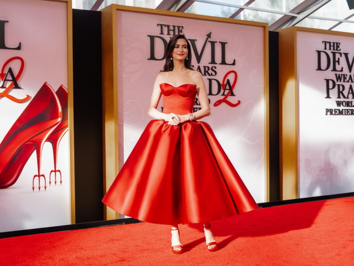 Η Anne Hathaway αποκαλύπτει γιατί η επιστροφή της ως Mia Thermopolis είναι προσωπική υπόθεση