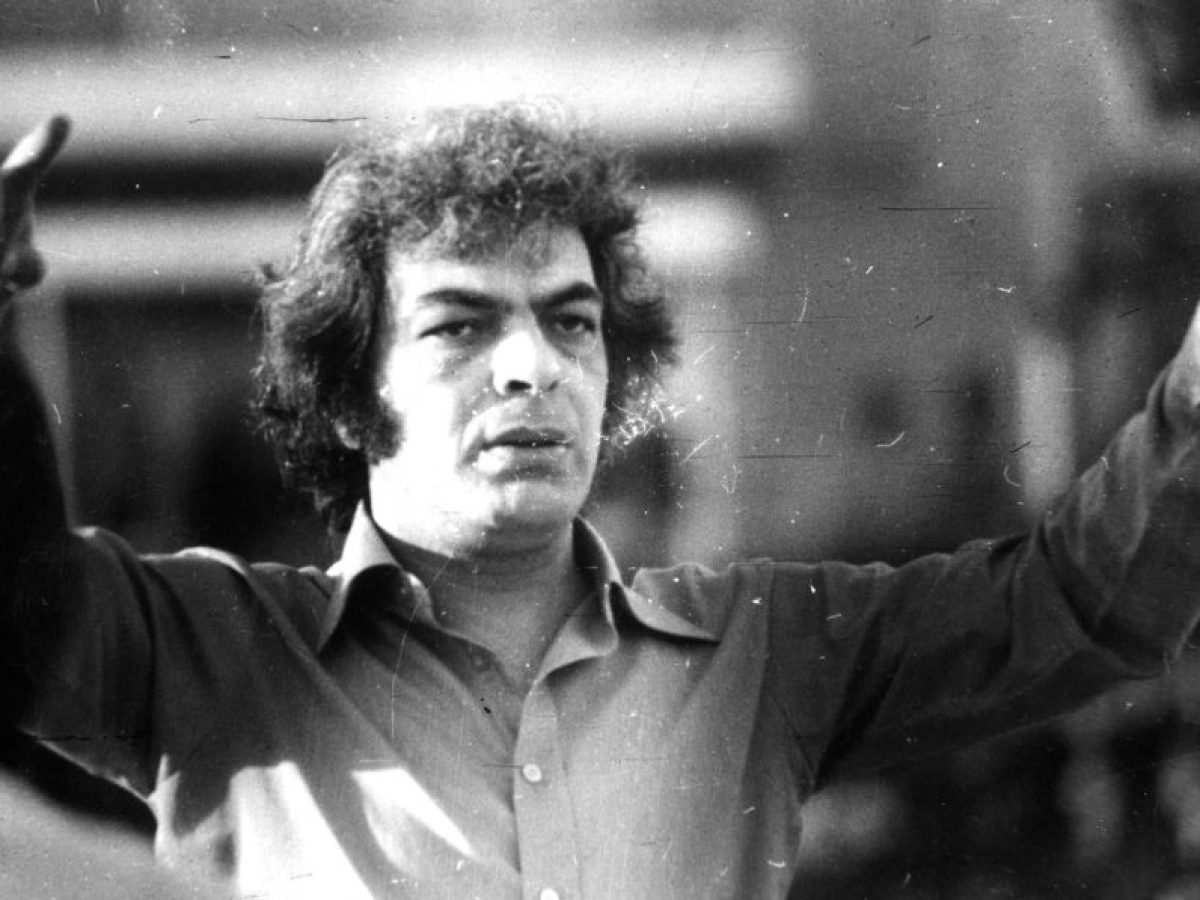 Ό&lambda;&omicron;&iota; &Mu;&alpha;&zeta;ί &Mu;&pi;&omicron;&rho;&omicron;ύ&mu;&epsilon;: &Tau;&omicron; &alpha;&phi;&iota;έ&rho;&omega;&mu;&alpha; &sigma;&tau;&omicron;&nu; &Mu;ά&nu;&omicron; &Lambda;&omicron;ΐ&zeta;&omicron; &sigma;&tau;&omicron; &Kappa;&alpha;&lambda;&lambda;&iota;&mu;ά&rho;&mu;&alpha;&rho;&omicron;
