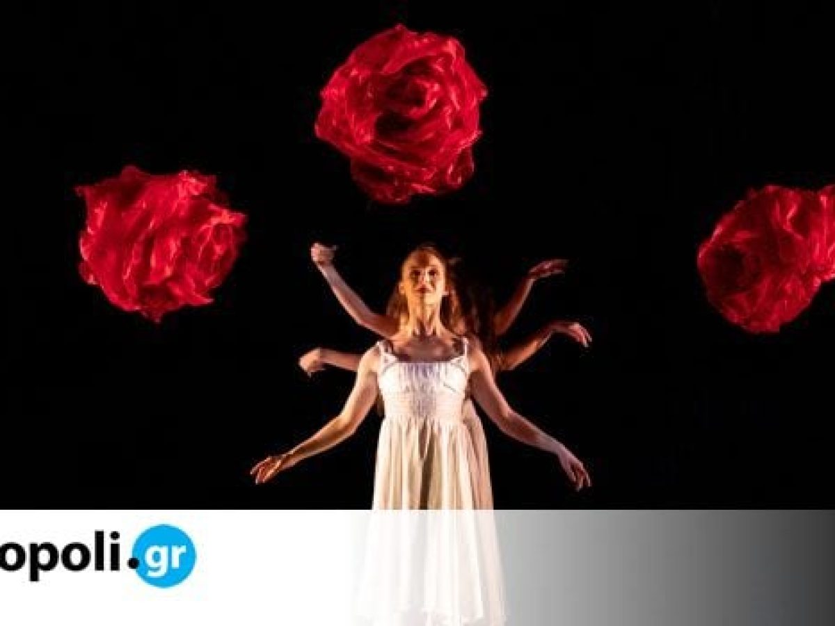 &nbsp;Momix: &Omicron;&iota; &ldquo;&mu;ά&gamma;&omicron;&iota; &tau;&omicron;&upsilon; &chi;&omicron;&rho;&omicron;ύ&rdquo; έ&rho;&chi;&omicron;&nu;&tau;&alpha;&iota; &sigma;&tau;&omicron; Christmas Theater &mu;&epsilon; &tau;&eta;&nu; &laquo;&Alpha;&lambda;ί&kappa;&eta; &sigma;&tau;&eta; &Chi;ώ&rho;&alpha; &tau;&omega;&nu; &Theta;&alpha;&upsilon;&mu;ά&tau;&omega;&nu;&raquo;