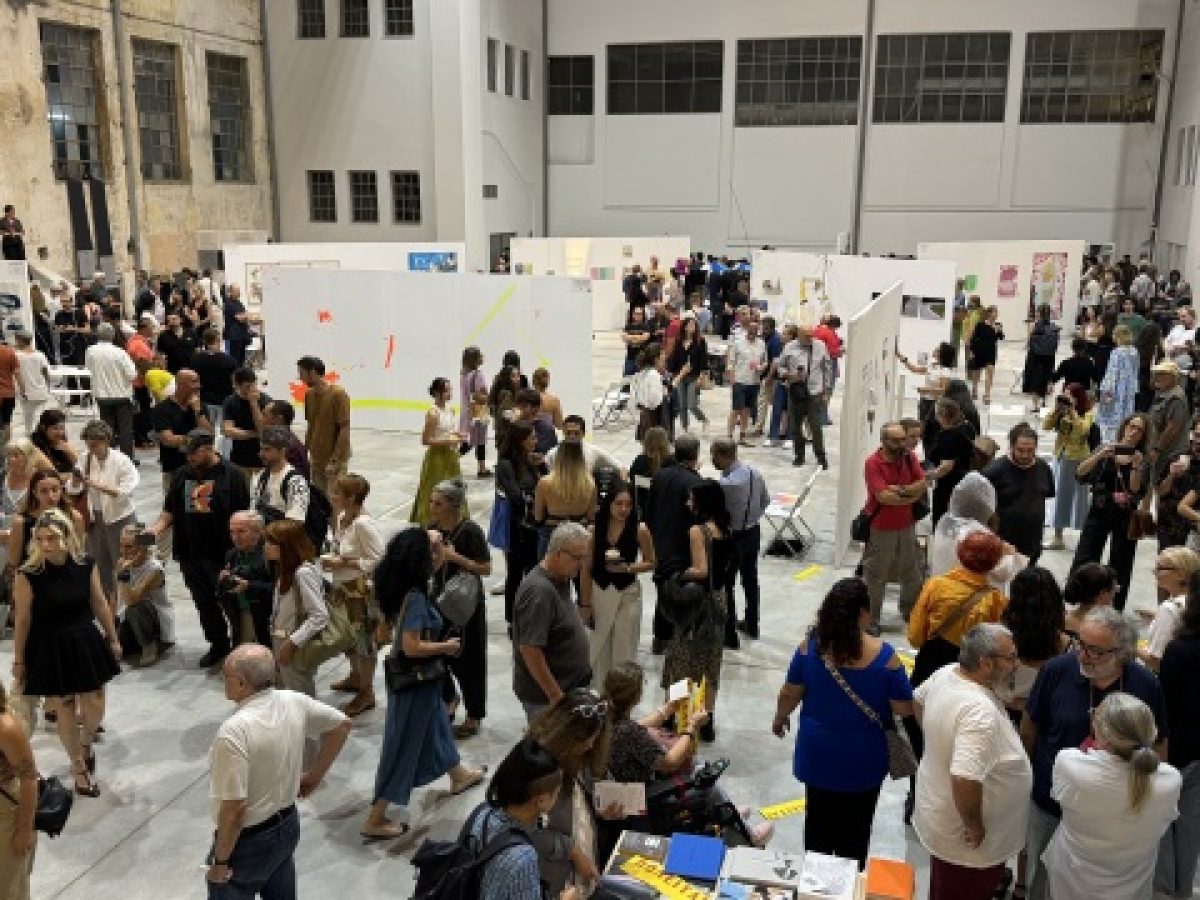 Platforms Project: &Eta; &sigma;ύ&gamma;&chi;&rho;&omicron;&nu;&eta; &tau;έ&chi;&nu;&eta; &kappa;&alpha;&tau;&alpha;&lambda;&alpha;&mu;&beta;ά&nu;&epsilon;&iota; &tau;&omicron; &Kappa;&alpha;&pi;&nu;&epsilon;&rho;&gamma;&omicron;&sigma;&tau;ά&sigma;&iota;&omicron;