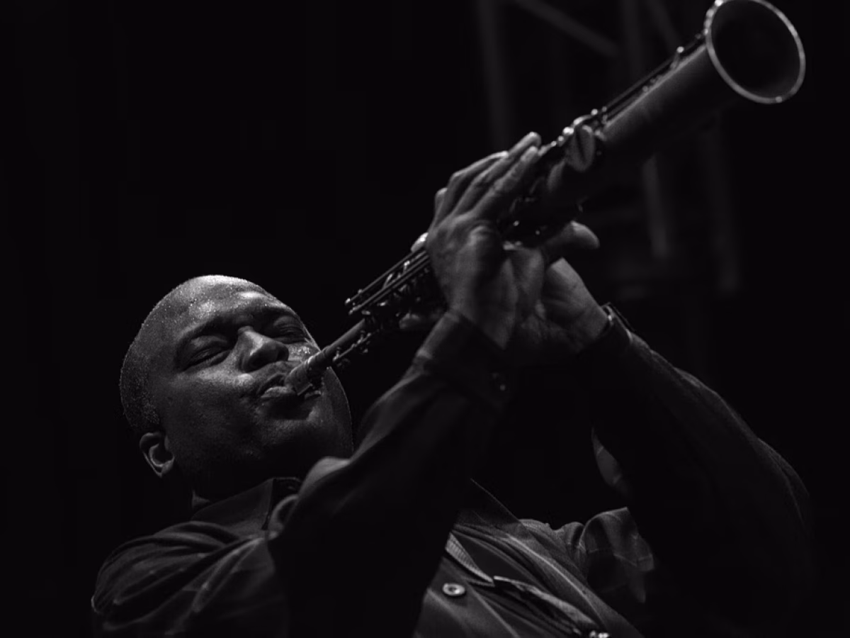 James Carter: &laquo;&Eta; &kappa;&lambda;&eta;&rho;&omicron;&nu;&omicron;&mu;&iota;ά &tau;&omicron;&upsilon; Coltrane &epsilon;ί&nu;&alpha;&iota; &kappa;&lambda;&eta;&rho;&omicron;&nu;&omicron;&mu;&iota;ά &Alpha;&lambda;ή&theta;&epsilon;&iota;&alpha;&sigmaf; &kappa;&alpha;&iota; &Theta;&rho;&iota;ά&mu;&beta;&omicron;&upsilon;&raquo; | &Tau;&Omicron; &Beta;&Eta;&Mu;&Alpha;