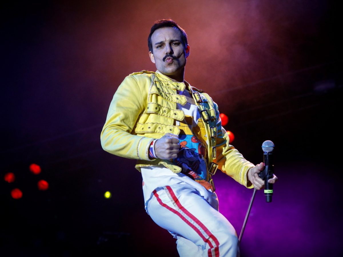 &Tau;&omicron; &tau;&epsilon;&tau;&rho;ά&delta;&iota;&omicron; &tau;&omicron;&upsilon; Freddie Mercury &pi;&omicron;&upsilon; ό&lambda;&omicron;&iota; ή&theta;&epsilon;&lambda;&alpha;&nu; &ndash; &Pi;ό&sigma;&omicron; &pi;&omicron;&upsilon;&lambda;ή&theta;&eta;&kappa;&alpha;&nu; &omicron;&iota; &chi;&epsilon;&iota;&rho;ό&gamma;&rho;&alpha;&phi;&epsilon;&sigmaf; &sigma;&eta;&mu;&epsilon;&iota;ώ&sigma;&epsilon;&iota;&sigmaf; &tau;&omicron;&upsilon;