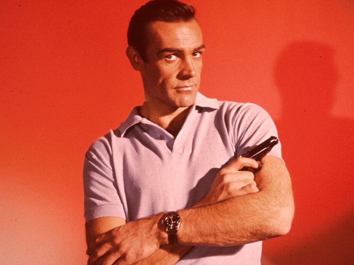 &Omicron; &epsilon;&pi;ό&mu;&epsilon;&nu;&omicron;&sigmaf; James Bond &beta;&rho;ί&sigma;&kappa;&epsilon;&tau;&alpha;&iota; έ&nu;&alpha; &beta;ή&mu;&alpha; &pi;&rho;&iota;&nu; &alpha;&pi;ό &tau;&eta;&nu; &alpha;&pi;&omicron;&kappa;ά&lambda;&upsilon;&psi;&eta;