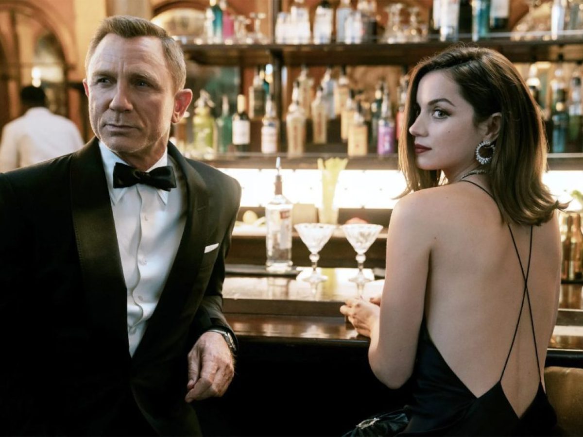 James Bond: &Omicron; &eta;&theta;&omicron;&pi;&omicron;&iota;ό&sigmaf;-&mu;&upsilon;&sigma;&tau;ή&rho;&iota;&omicron; &pi;&omicron;&upsilon; &delta;&iota;&epsilon;&kappa;&delta;&iota;&kappa;&epsilon;ί &nu;&alpha; &gamma;ί&nu;&epsilon;&iota; &omicron; &epsilon;&pi;ό&mu;&epsilon;&nu;&omicron;&sigmaf; 007, &gamma;&iota;&alpha;&tau;ί &tau;&omicron;&nu; &kappa;&rho;&alpha;&tau;ά&nu;&epsilon; &laquo;&kappa;&rho;&upsilon;&phi;ό&raquo; &alpha;&pi;ό &tau;&eta;&nu; &pi;&alpha;&rho;&alpha;&gamma;&omega;&gamma;ή