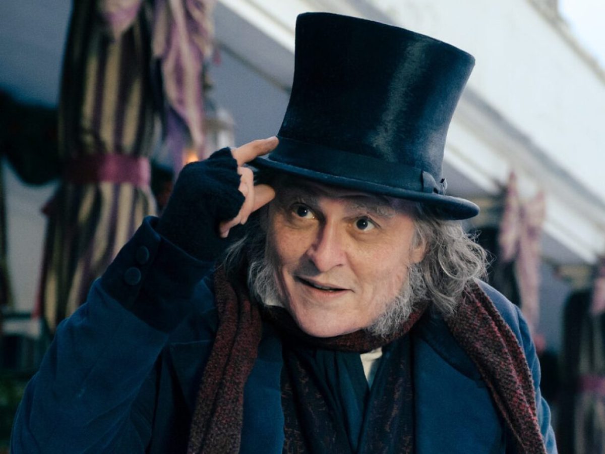 &Omicron; Johnny Depp &mu;&epsilon;&tau;&alpha;&mu;&omicron;&rho;&phi;ώ&nu;&epsilon;&tau;&alpha;&iota; &sigma;&epsilon; έ&nu;&alpha;&nu; &epsilon;&phi;&iota;&alpha;&lambda;&tau;&iota;&kappa;ό Scrooge &sigma;&tau;&omicron; &laquo;Ebenezer&raquo; &ndash; &Delta;&epsilon;&sigmaf; &tau;&omicron; trailer