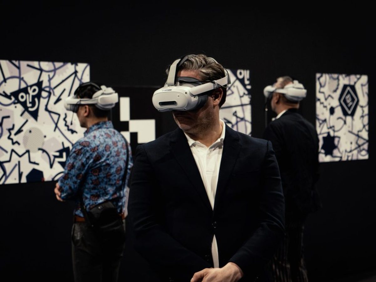 &laquo;Titanic: An Immersive Voyage&raquo;: &Omicron; &Tau;&iota;&tau;&alpha;&nu;&iota;&kappa;ό&sigmaf; &epsilon;&pi;&iota;&sigma;&tau;&rho;έ&phi;&epsilon;&iota; &mu;έ&sigma;&alpha; &alpha;&pi;ό &mu;ί&alpha; &epsilon;&nu;&tau;&upsilon;&pi;&omega;&sigma;&iota;&alpha;&kappa;ή immersive &epsilon;&mu;&pi;&epsilon;&iota;&rho;ί&alpha; &sigma;&tau;&omicron; &Gamma;&omicron;&upsilon;&delta;ί